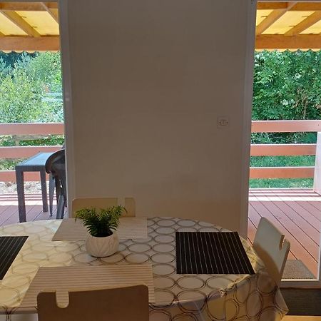Caurel  Mobilhome Lac De Guerledan المظهر الخارجي الصورة